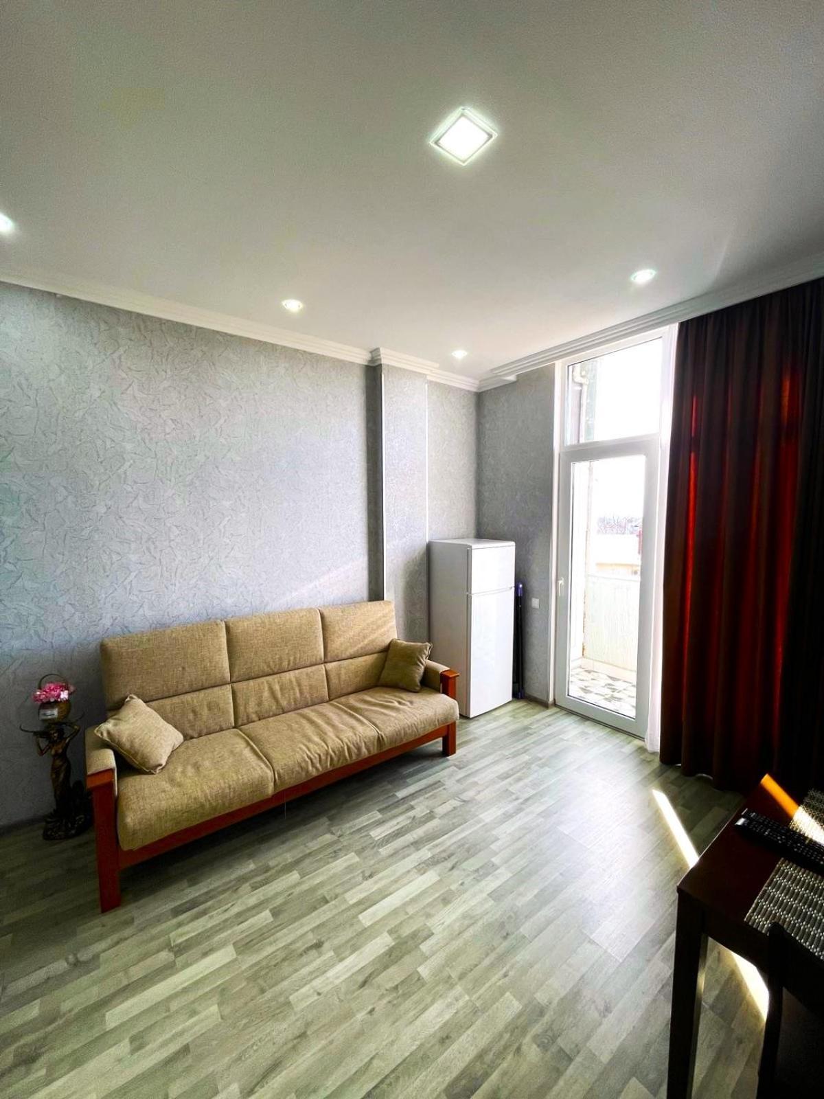 Kate'S Cozy Apartment كوتايسي المظهر الخارجي الصورة