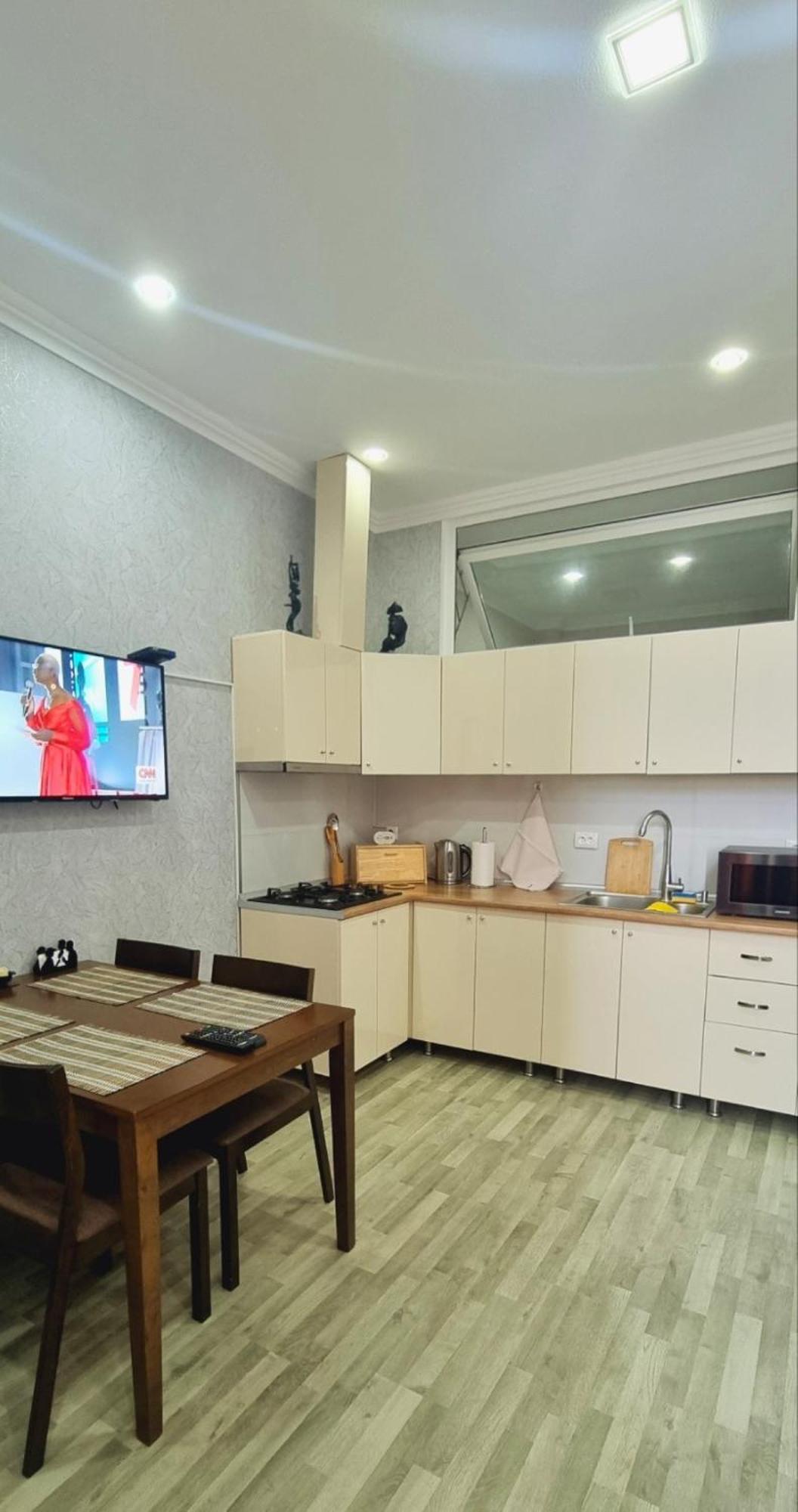 Kate'S Cozy Apartment كوتايسي المظهر الخارجي الصورة