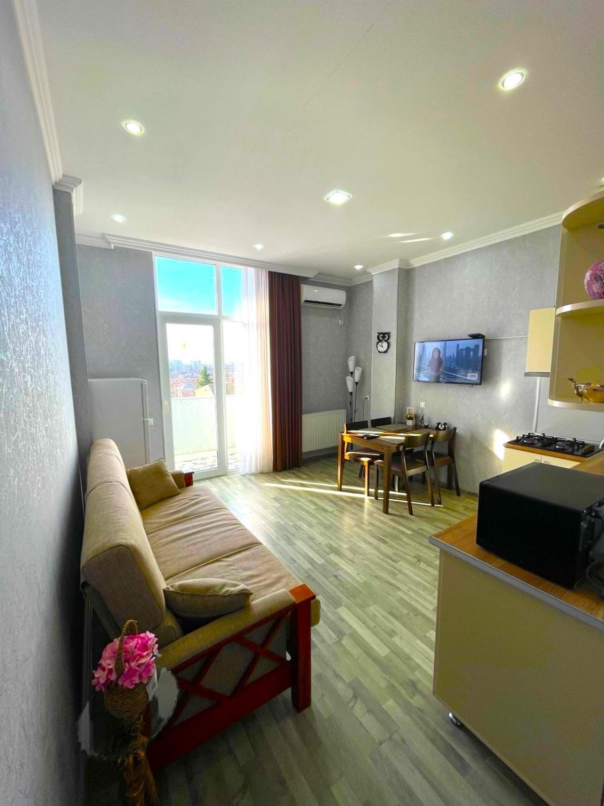 Kate'S Cozy Apartment كوتايسي المظهر الخارجي الصورة